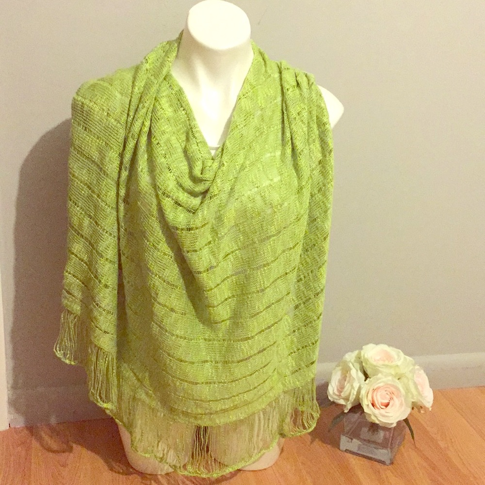 Beautiful Shawl❤️❤️ - Picture 1 of 8